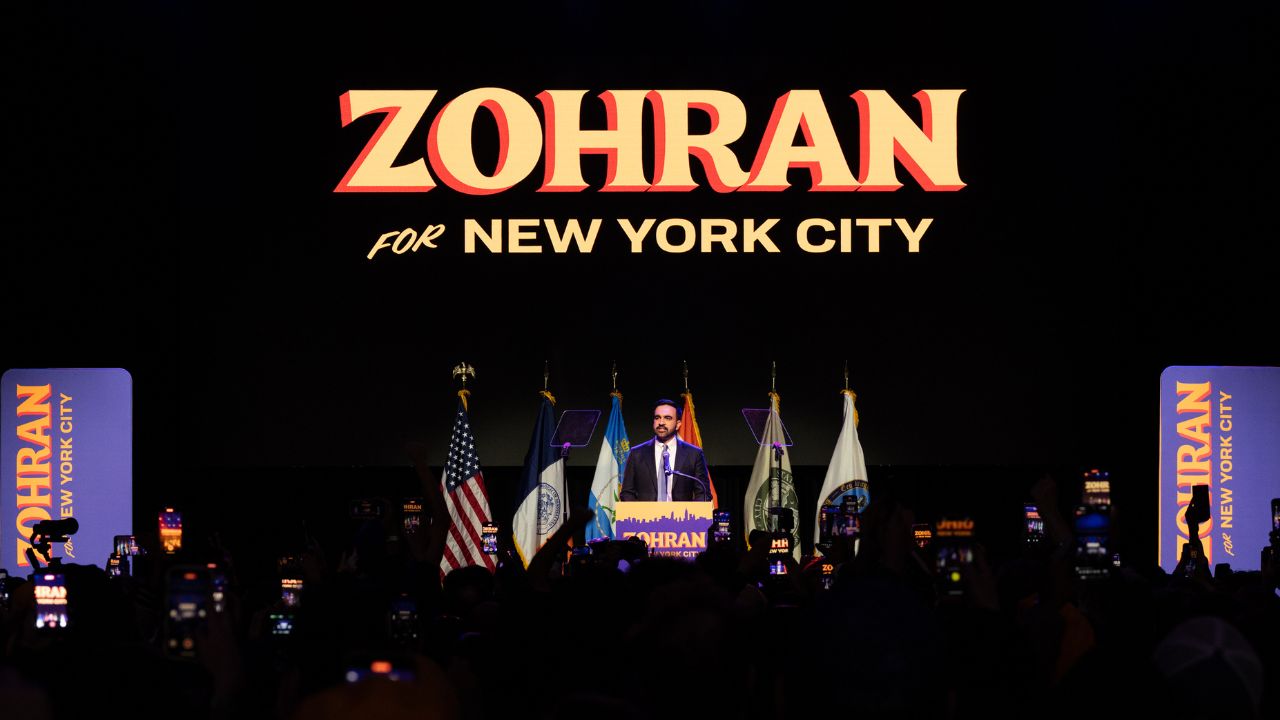 Il sindaco Mamdani sfida Trump: “New York non è un tuo giocattolo”. Il tycoon replica: “È un comunista, ma sa farsi ascoltare”