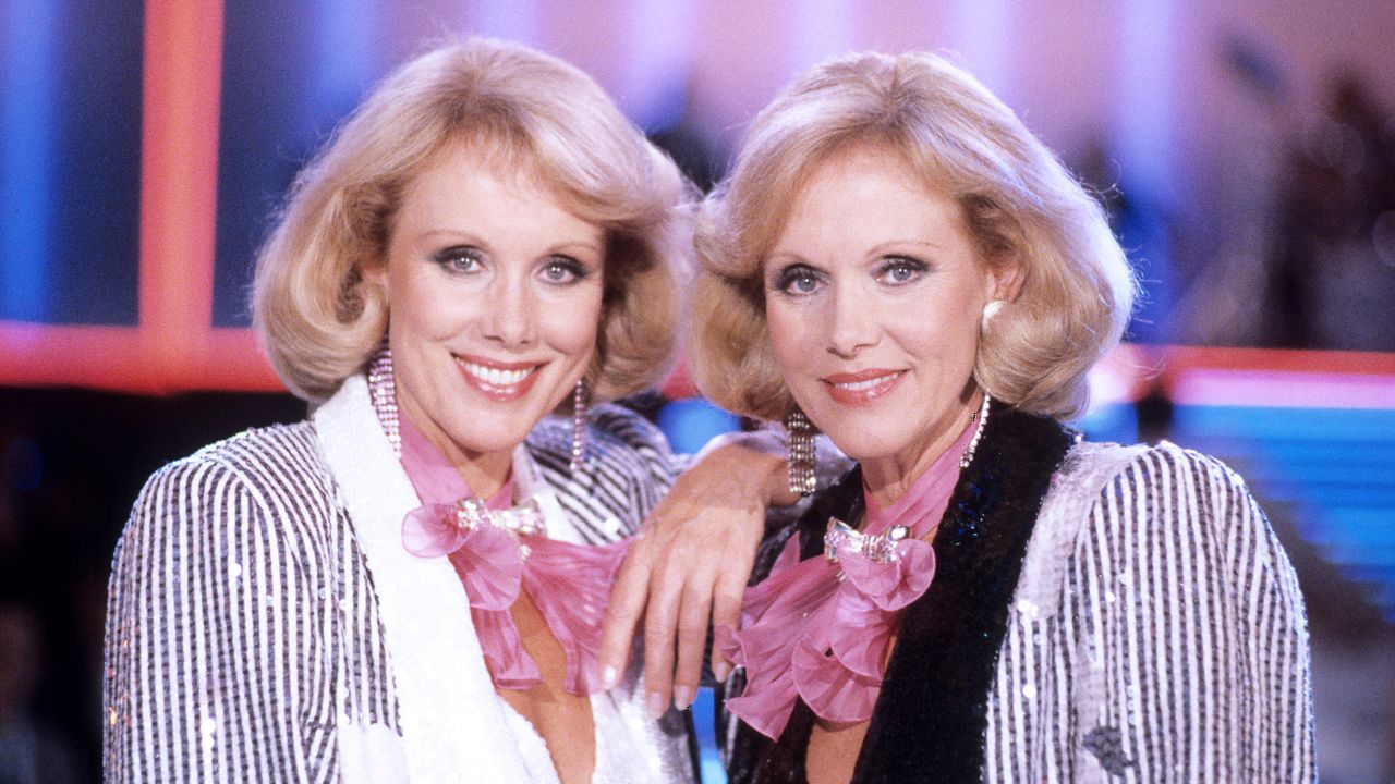 Le gemelle Kessler, morte insieme: scelto il suicidio assistito