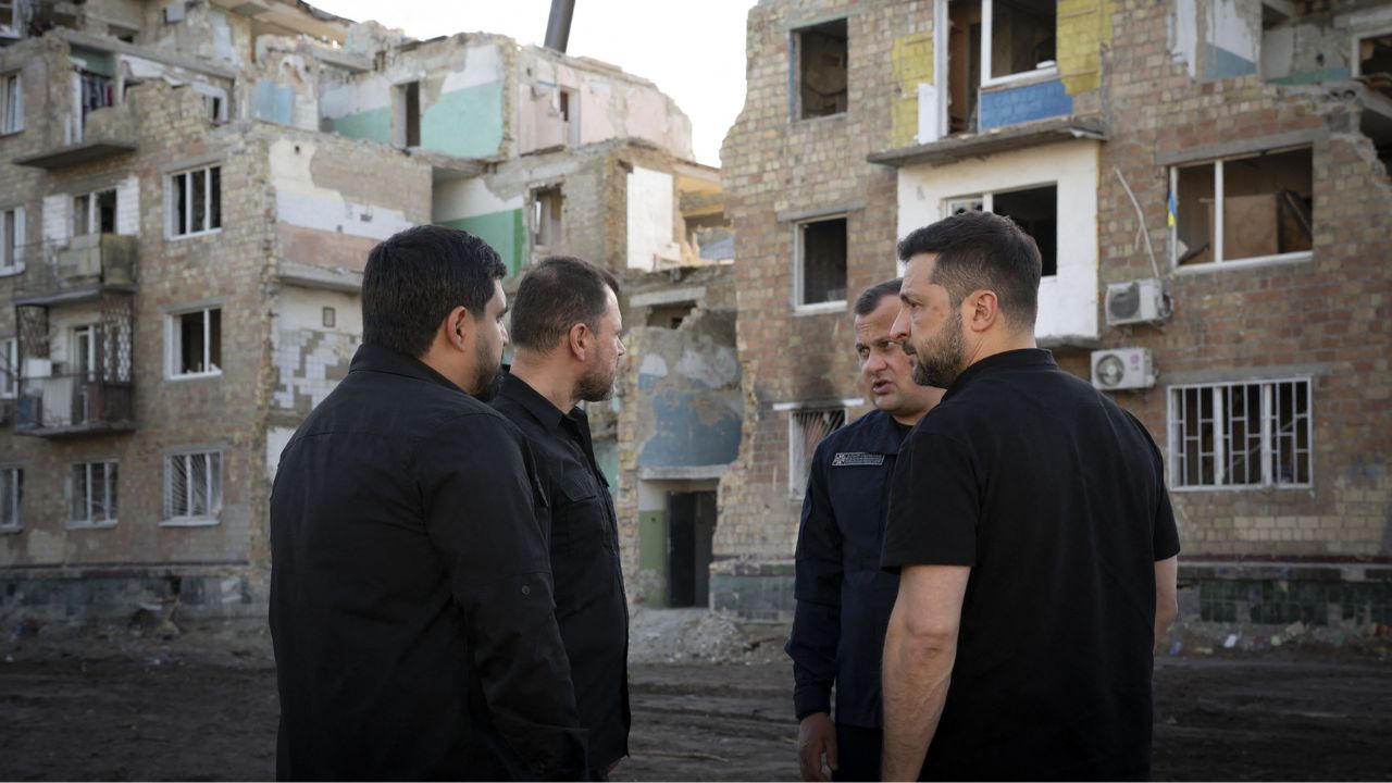 Colpite nella notte Kharkiv e Ternopil, il bilancio è di 32 feriti e 9 morti