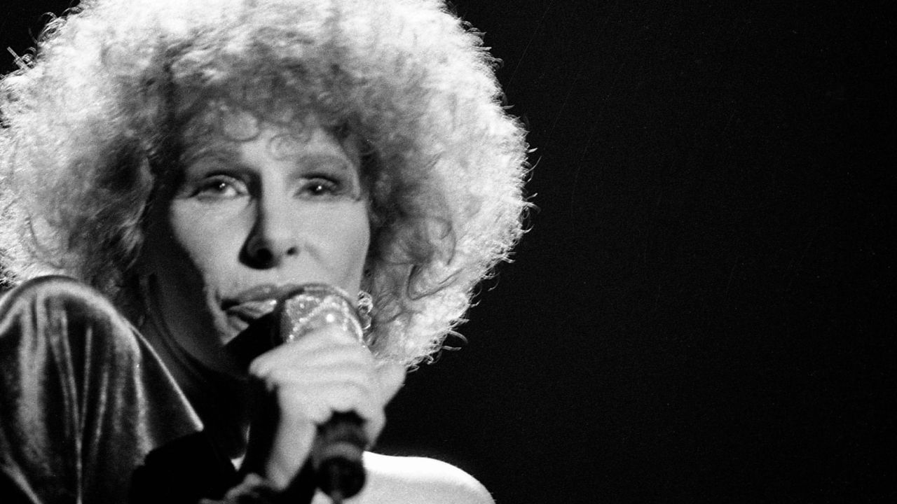 Ornella Vanoni socialista, tra Nenni e Craxi, l’itinerario politico della leonessa di Milano