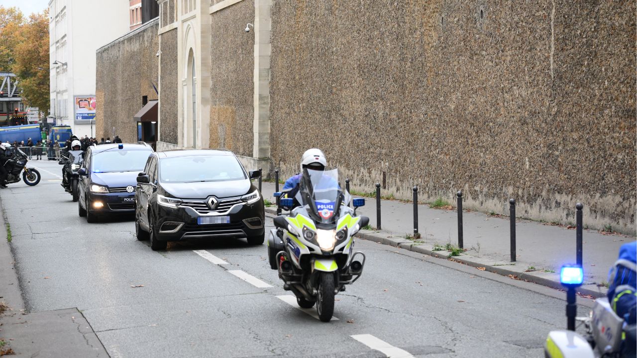 Dopo 21 giorni, Nicolas Sarkozy ha lasciato il carcere della Santé