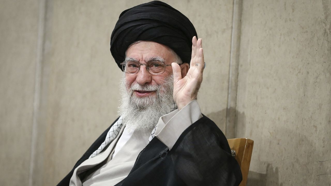 Teheran avverte: in caso di attacco colpiremo le basi Usa nella regione