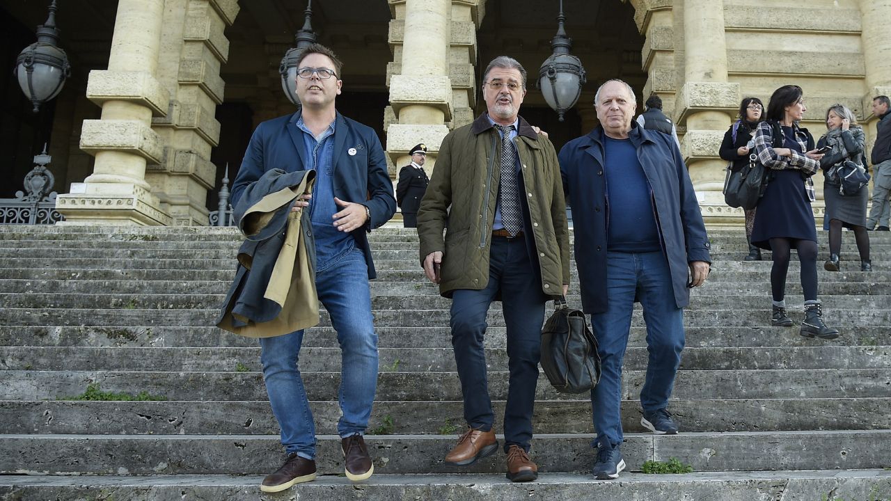 Morte di Riccardo Magherini, l’Europa condanna l’Italia: “Un errore tenerlo bloccato a terra durante l’arresto”