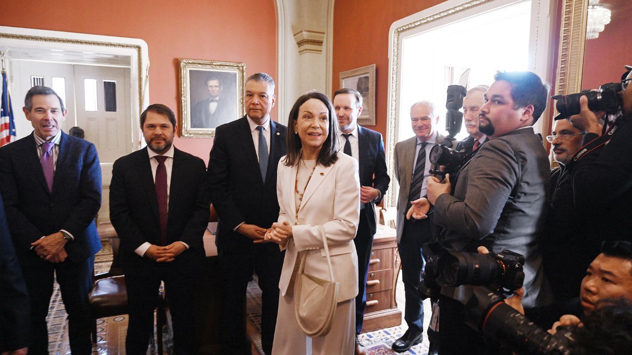 Casa Bianca: Machado consegna il suo premio Nobel per la pace a Trump