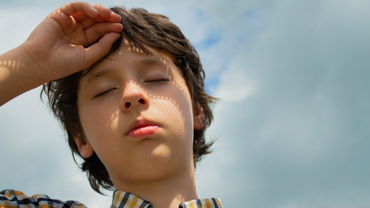 Emicrania nei bambini, un anticorpo potrebbe dimezzare gli attacchi