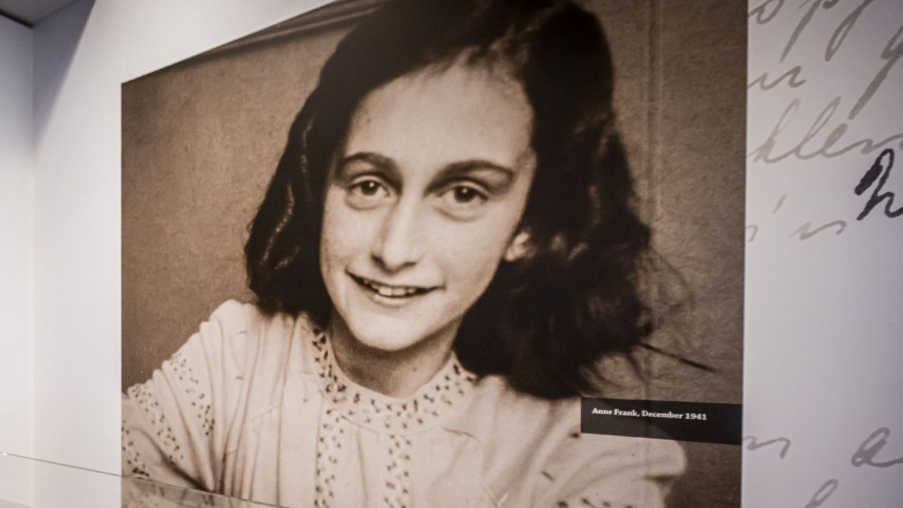 Muore Eva Schloss-Geiringer, sorellastra di Anne Frank e testimone instancabile della Shoah