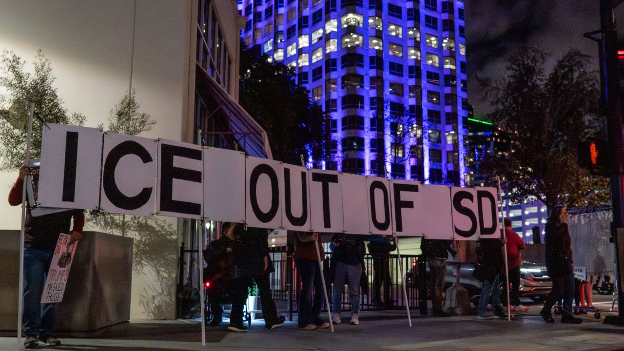 Minneapolis, agente dell’Ice uccide donna. Trump: “Ha sparato per autodifesa”