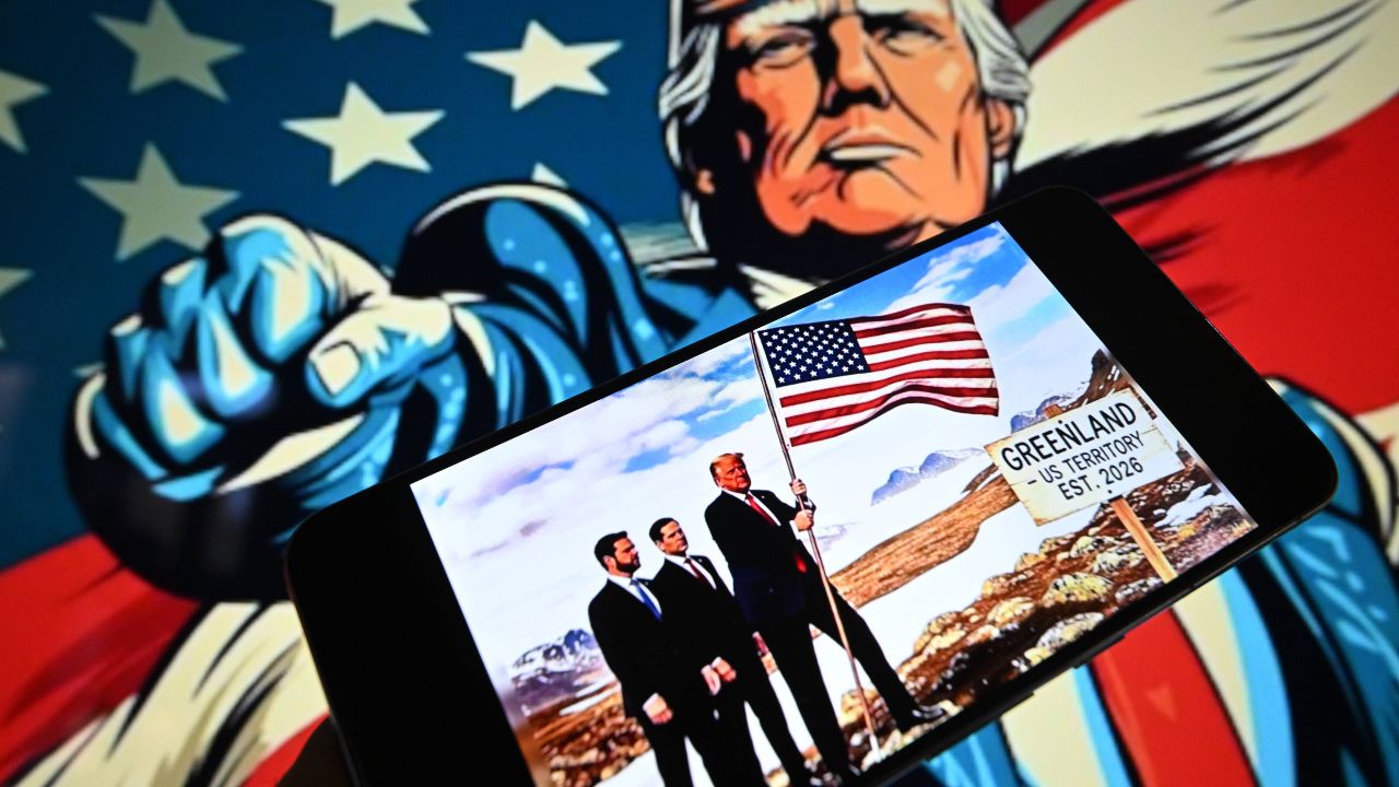 Trump a Davos rilancia sulla Groenlandia e ironizza su Macron: “Un’America forte rende la Nato più sicura”