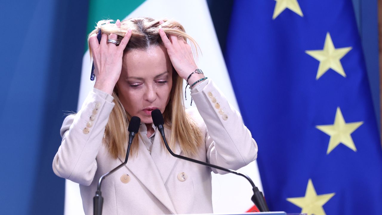 Sondaggi: FdI in calo al 30%, Meloni perde fiducia: il Pd risale, fermi tutti gli altri