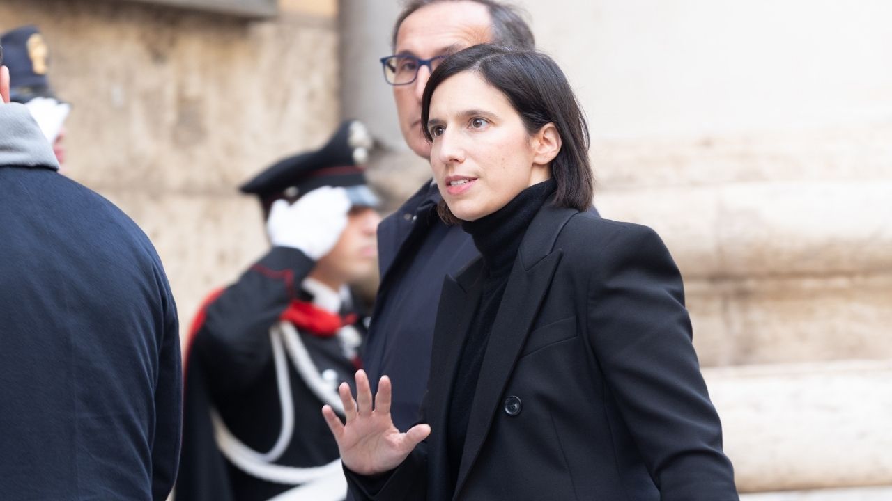 Schlein attacca Meloni: “Silenzio su sanità e scuola”