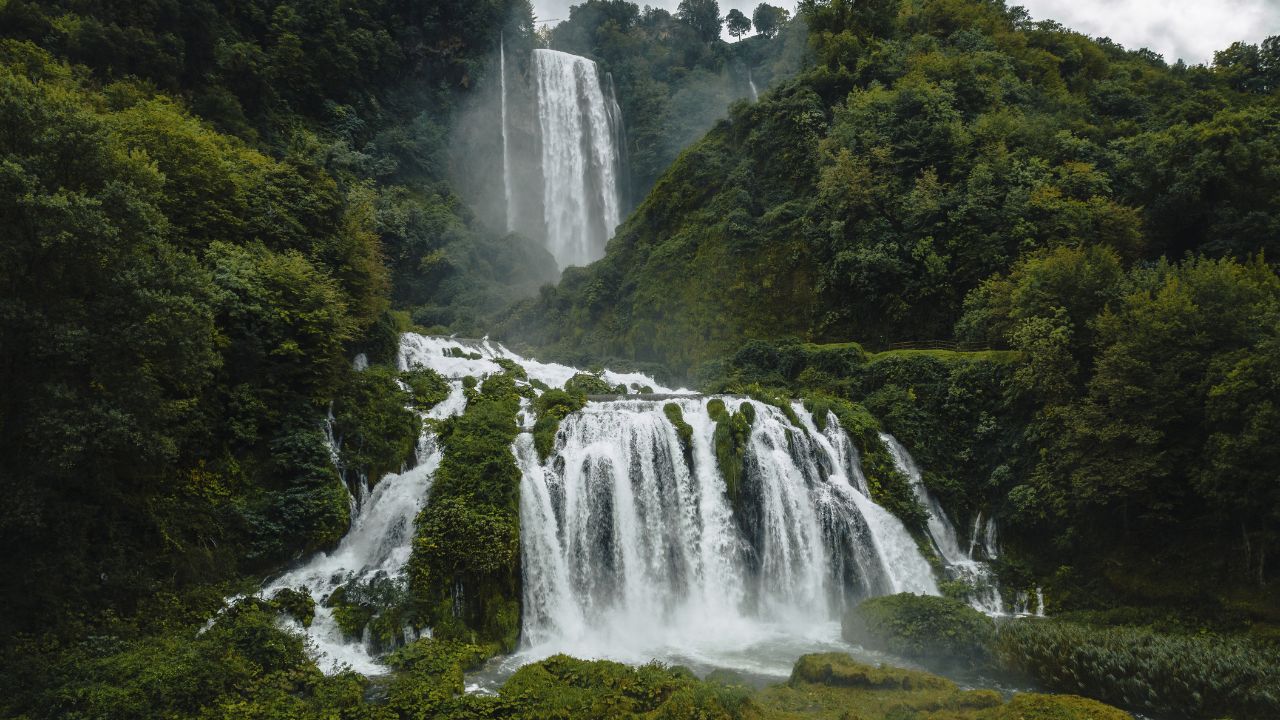 Turismo in Umbria, cambia l’ospitalità tra alberghi e affitti brevi