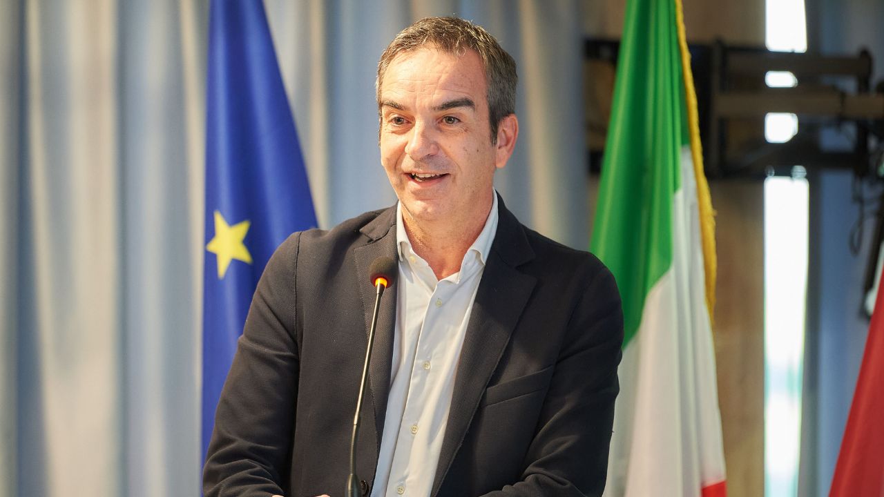 Occhiuto scuote il centrodestra sui diritti civili: «Siamo timidi e sembriamo ingialliti». Il messaggio che imbarazza gli alleati