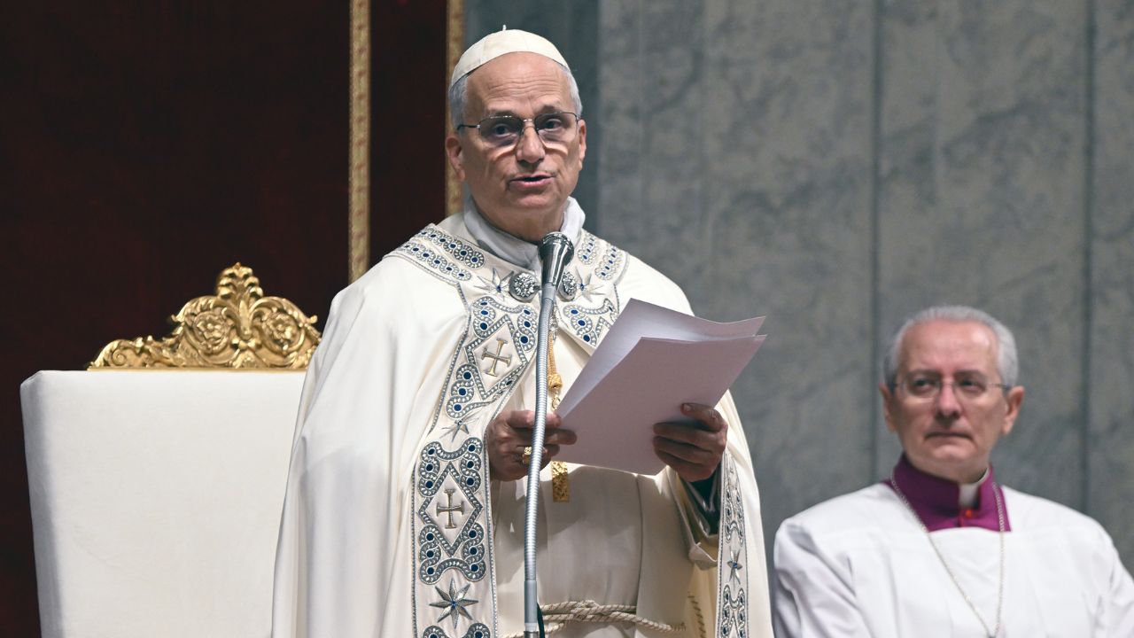 Musk verso i 1000 miliardi, Trump e l’IA che spaventa: Papa Leone lancia l’allarme sul mondo che stiamo costruendo