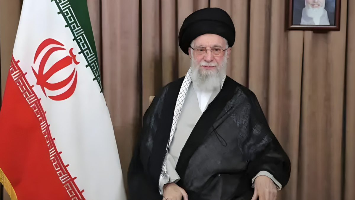 Mistero sulla sorte di Khamenei, voci incrociate e nessuna conferma: il ministro Araghchi dice “è vivo”, Israele: “probabile morte”