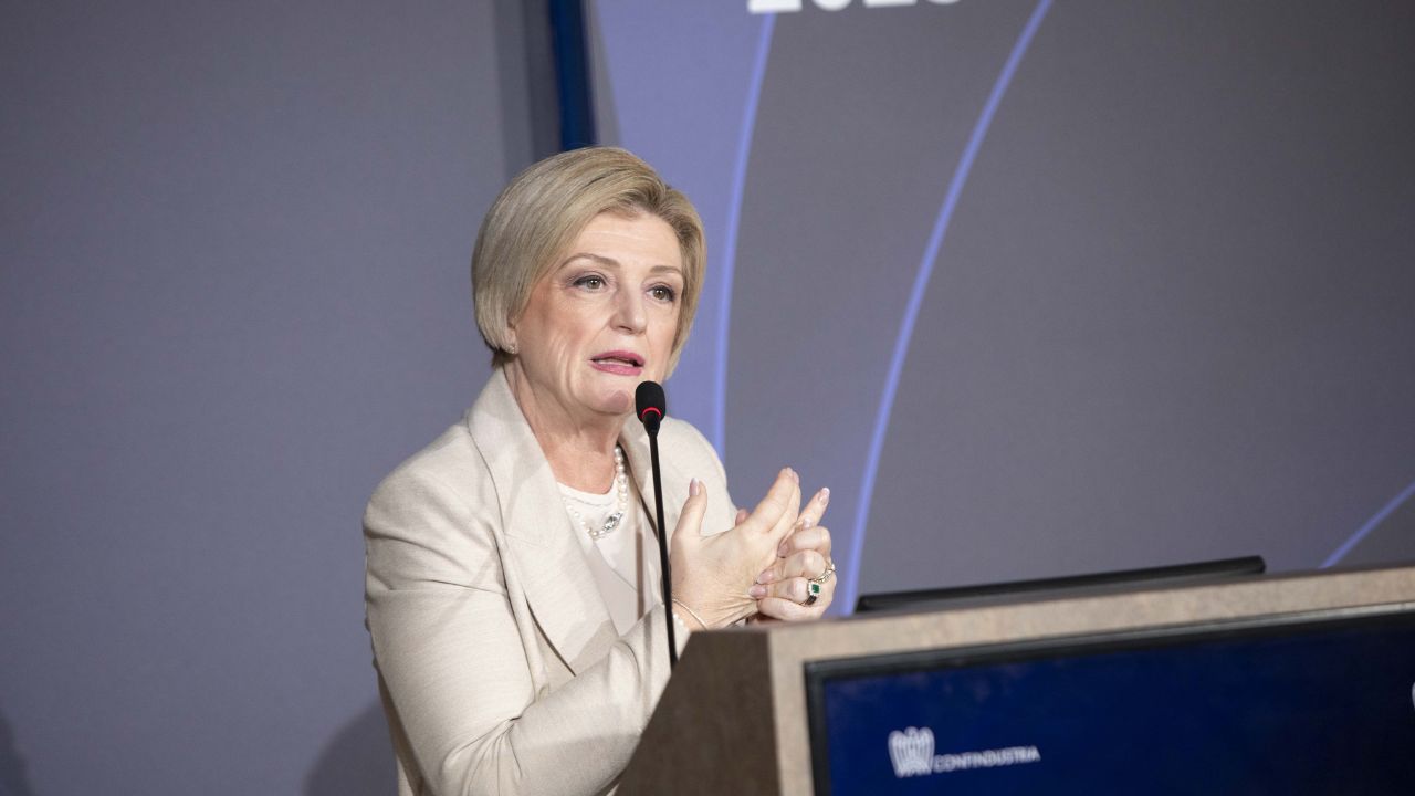 Calderone: “I dati su ADI e SFL confermano l’attenzione ai più fragili e il centralità del lavoro”