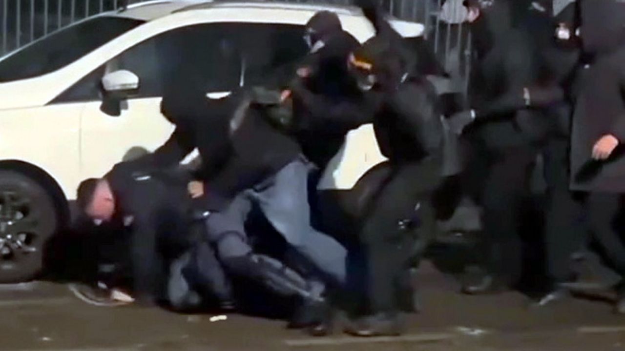 Torino, Schlein: “Immagini inqualificabili. Solidarietà ad agenti, giornalisti e alla città”