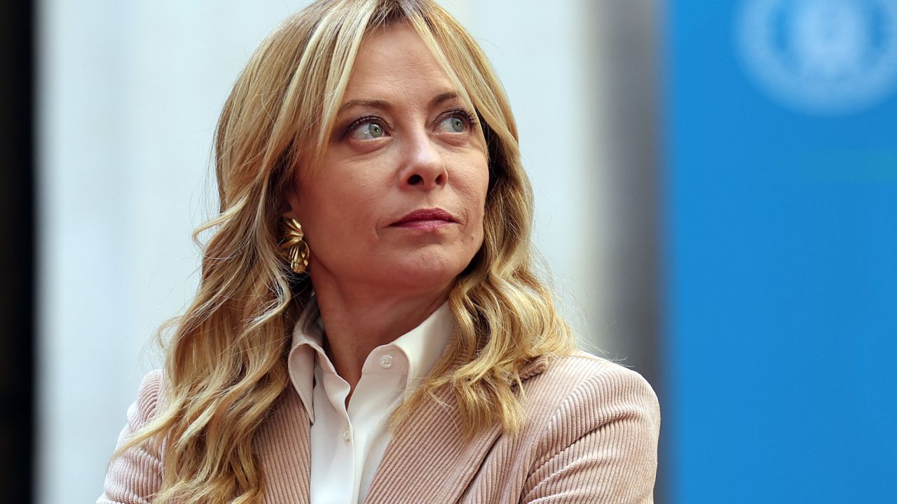 Meloni all’Africa: “O cooperiamo da pari o non è cooperazione”