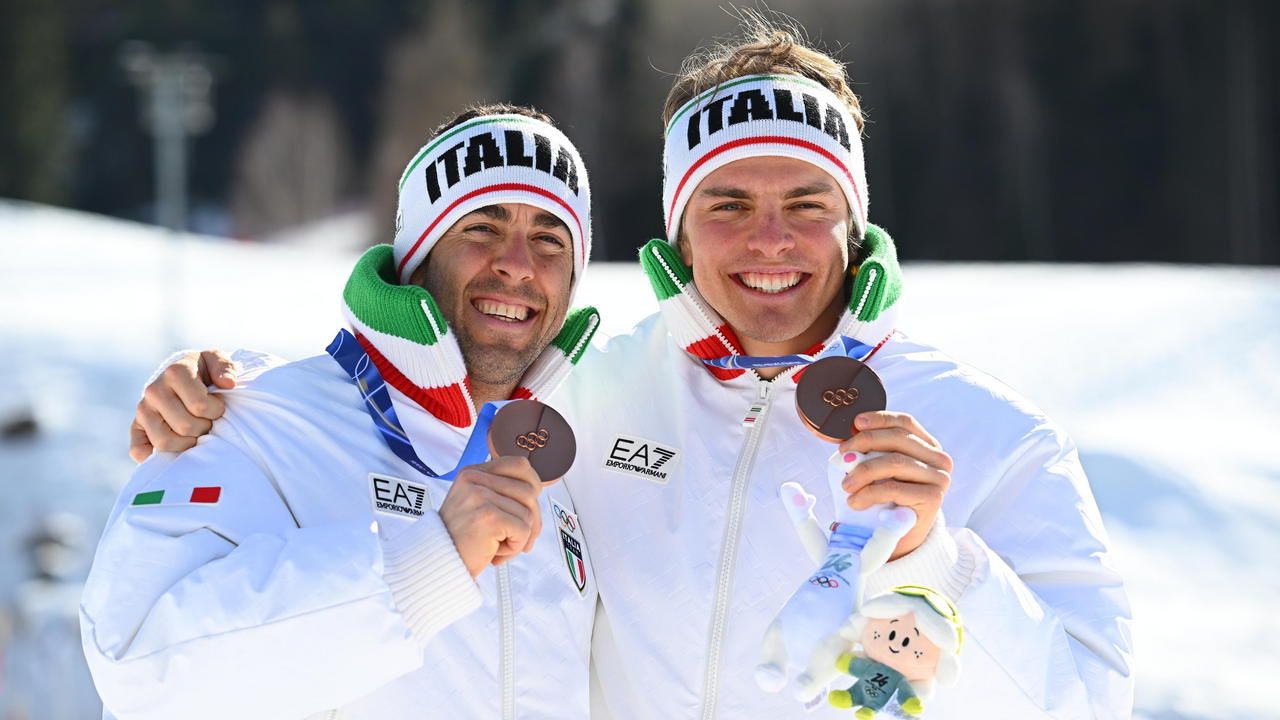 Barp e Pellegrino ancora sul podio: bronzo nella sprint a squadre, l’Italia del fondo maschile fa festa e arriva la 25esima medaglia
