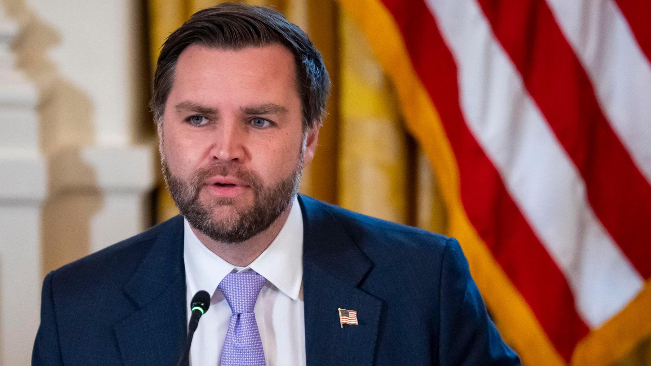 Fischi a Vance e “buu” all’Hockey Arena: l’America scopre di non essere più amata nemmeno dai suoi atleti