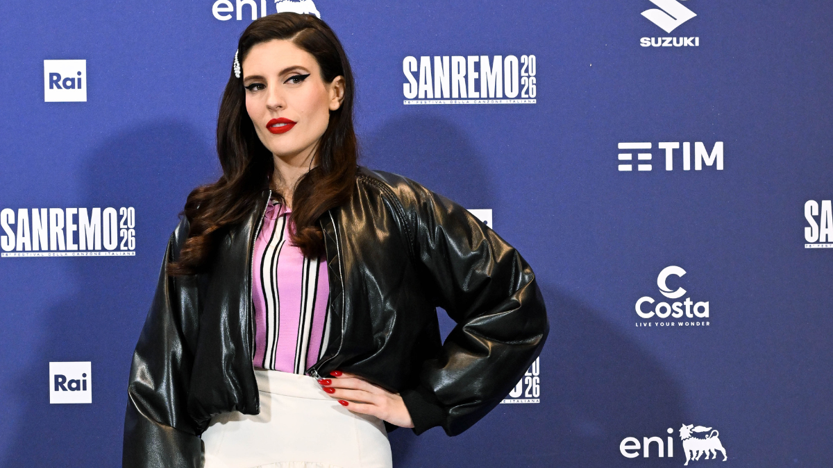 Ditonellapiaga contro Miss Italia a Sanremo 2026: «Mi fa causa? Non volevo offendere nessuno, parlo di me»