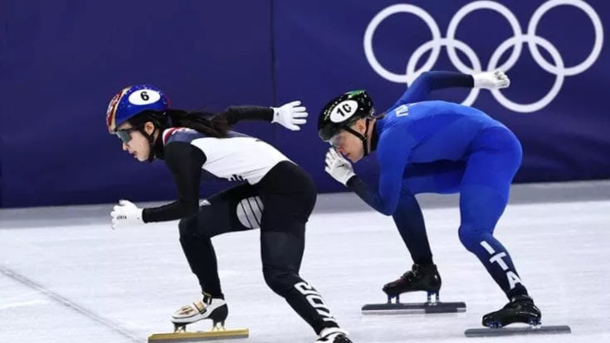 Arianna Fontana nella leggenda: argento nella staffetta al Forum di Assago e medaglia numero 14, record azzurro