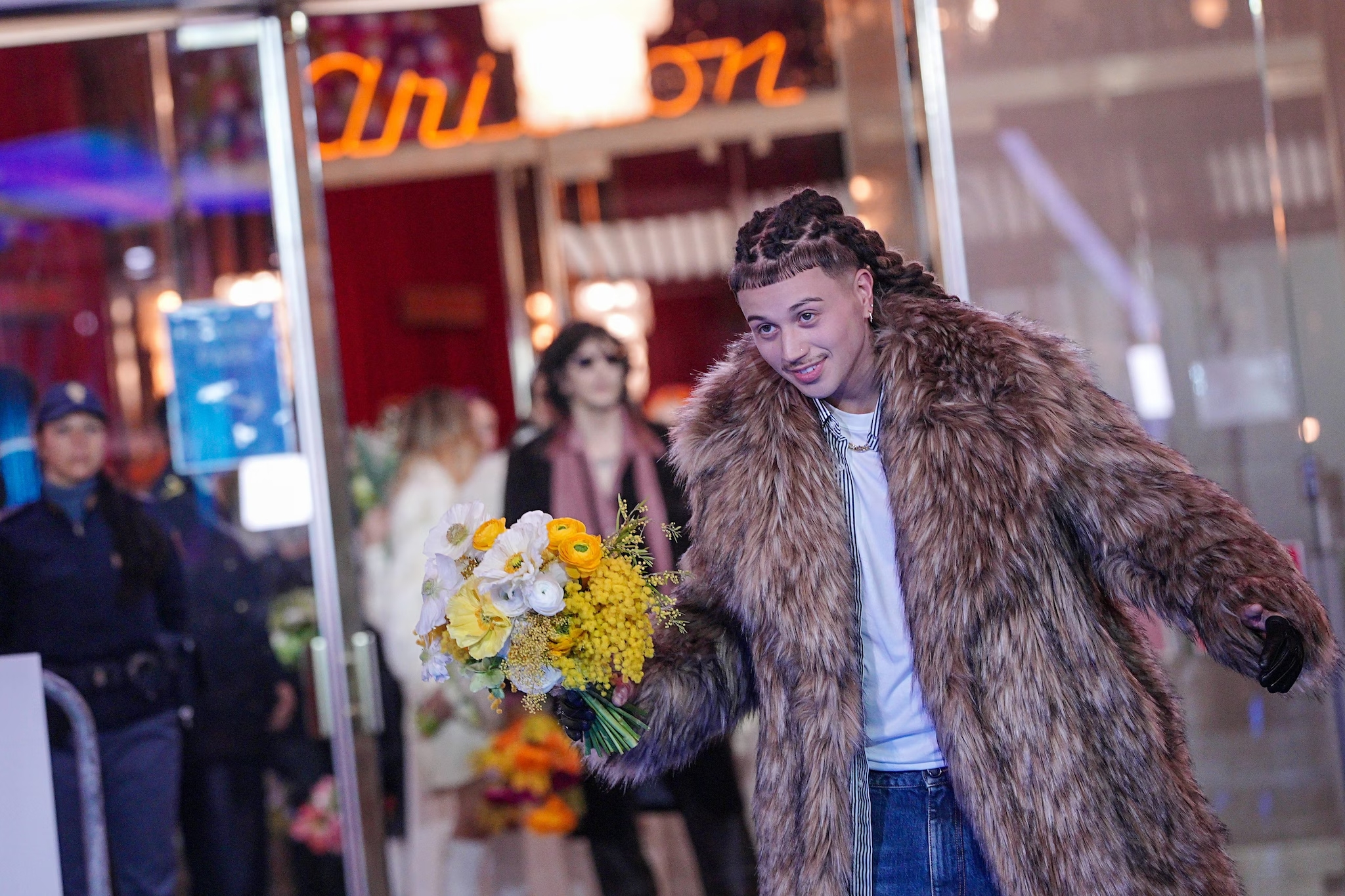 Settantamila euro addosso e un sospetto in regia: i gioielli di Sayf accendono Sanremo 2026 e riaprono la guerra Rai contro la pubblicità occulta