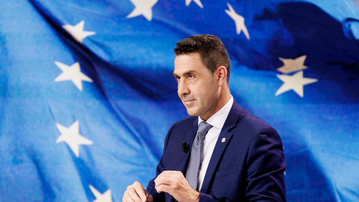 Vannacci passa all’Europa delle nazioni sovrane con AfD: voto contro Kiev e gelo di Meloni