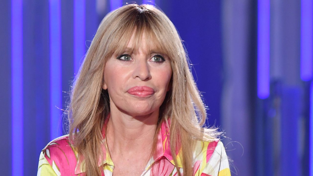 GF Vip 8, lo strano oggetto che Alessandra Mussolini porterà nella casa