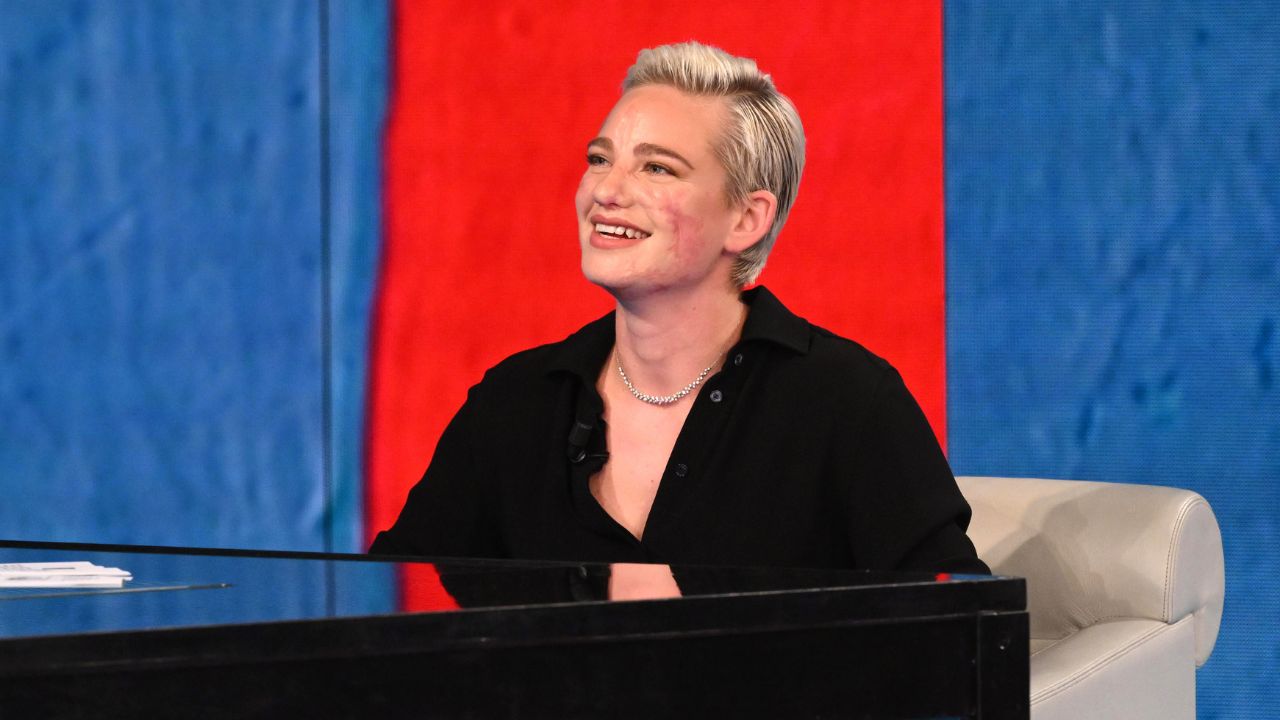 Bebe Vio lascia la scherma e riparte dai 100 metri: «Fisicamente non ce la faccio più», la campionessa paralimpica cambia strada