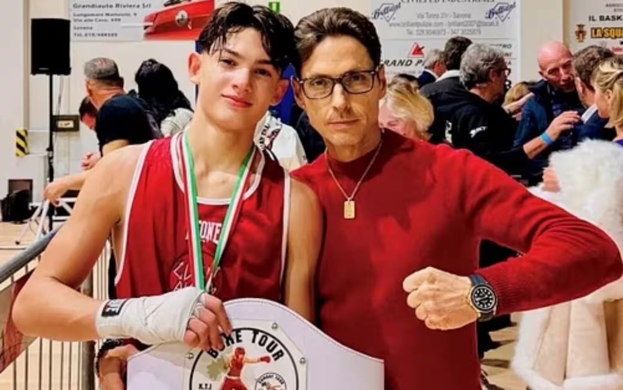 Lorenzo Berlusconi vince ancora sul ring. Il Rocky di Arcore si prende Sanremo col terzo successo di fila nella boxe federale.