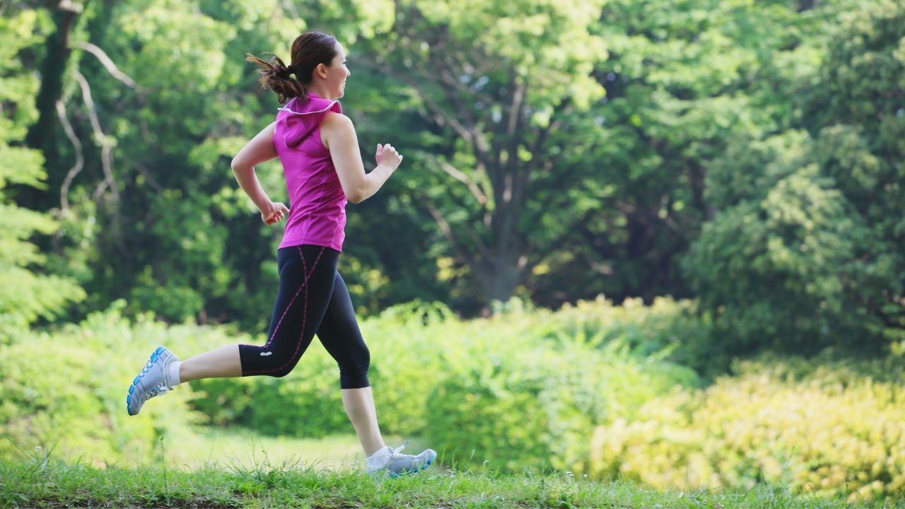 Vuoi proteggere il cuore? Svelata l’ora esatta in cui fare attività fisica