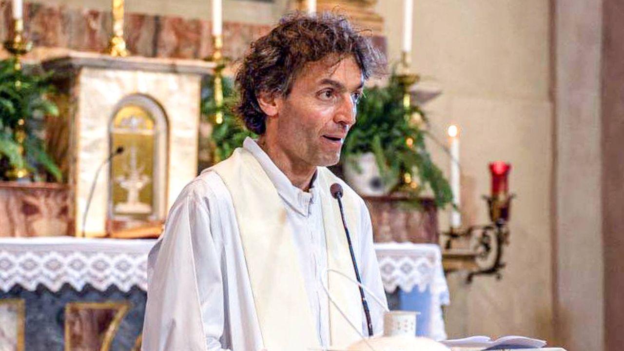 Don Roberto Malgesini sarà Beato: il “prete degli ultimi” ucciso a Como entra nella storia della chiesa