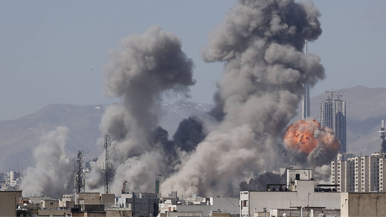 Iran, ucciso il capo dei Basij Gholamreza Soleimani