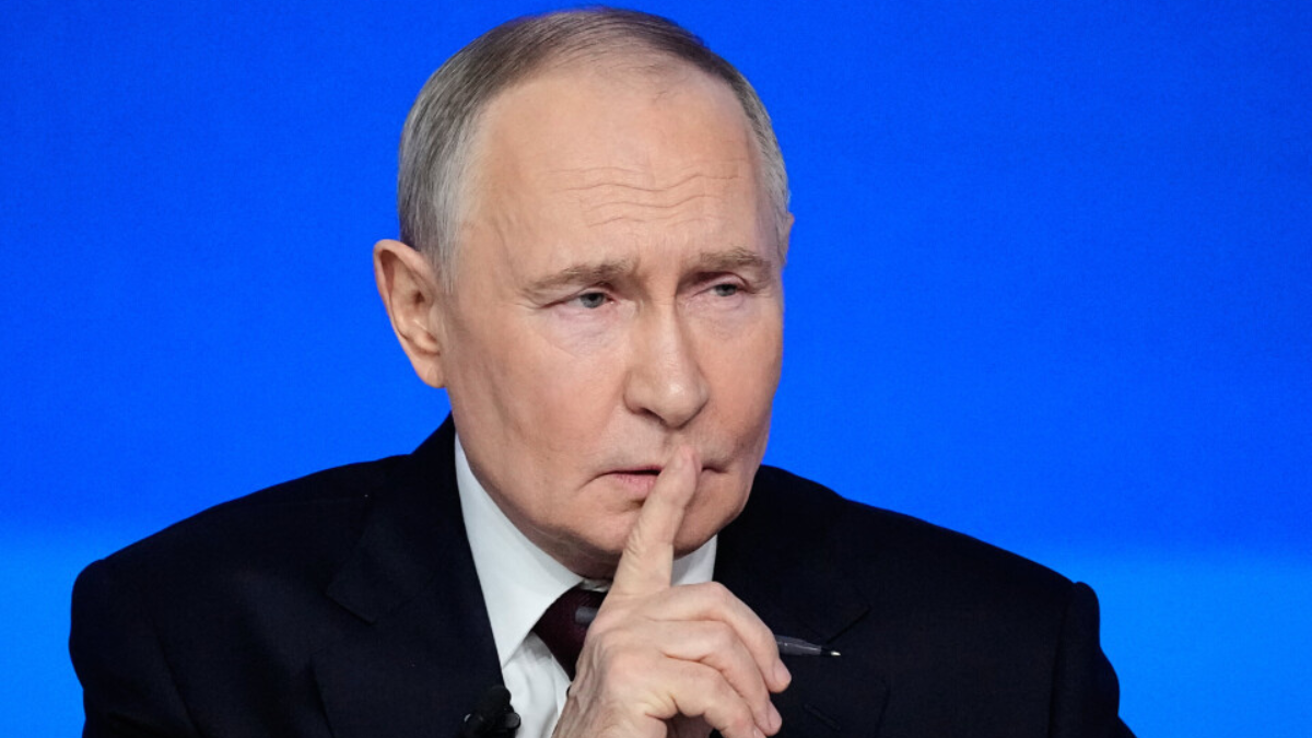 Russia, crepe nella propaganda: anche i fedelissimi attaccano il sistema tra censura, divieti e sfiducia crescente