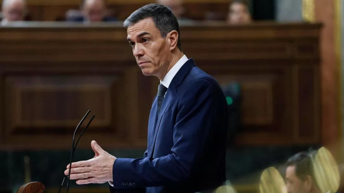 Sánchez sfida Trump: “State giocando alla roulette russa con il mondo”. Scontro tra Madrid e Washington sulla guerra