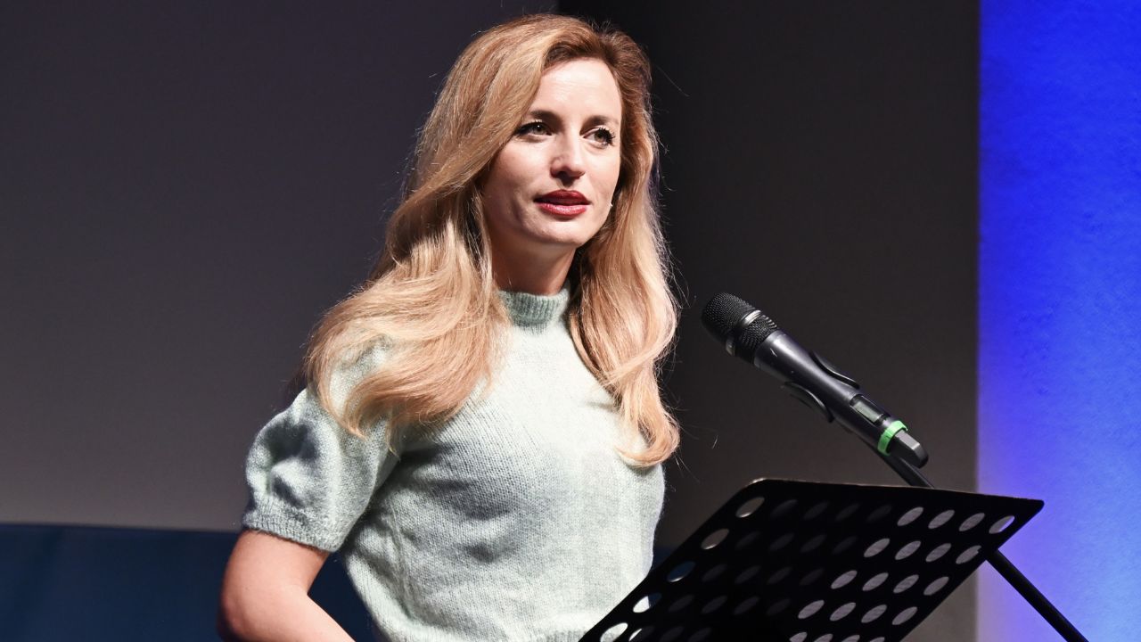 Beatrice Venezi rompe con la destra dopo il caso Fenice: “Meloni mi ha usata e poi lasciata sola”