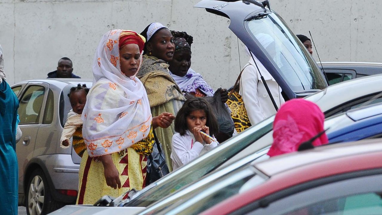 Imam Ali Kashif: “Giusto sposare bambine di 9 anni”: espulso da Brescia dopo le frasi choc in tv, rimpatrio immediato