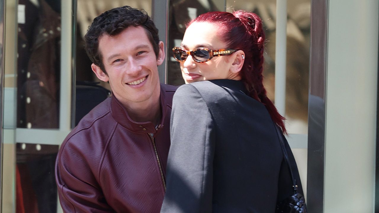 Dua Lipa e Callum Turner