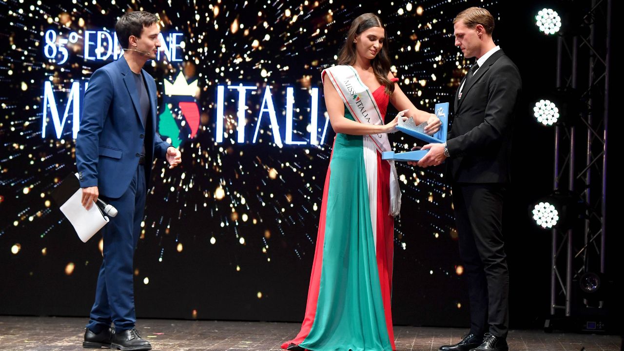 Elezione Miss Italia 2024 Ofelia Passaponti. Nella foto Andrea Dianetti e L'ex Miss Francesca Bergesio
