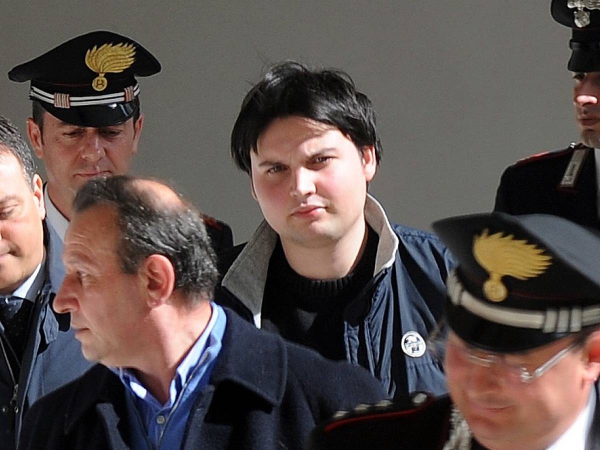 Garlasco, la verità su Marco Poggi: “Non è in clinica né tossicodipendente, nessuna indagine su di lui”