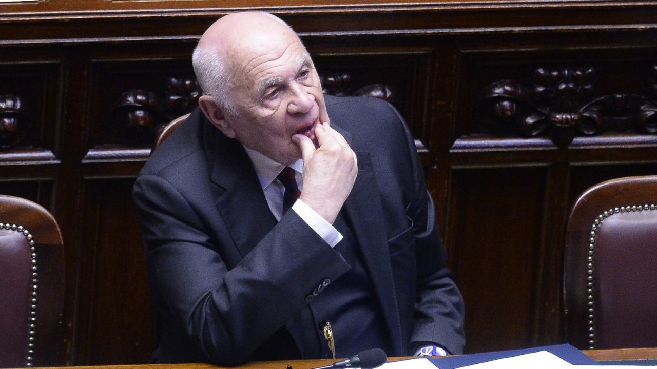 Nordio, tutti i pasticci del Guardasigilli: dalla grazia a Nicole Minetti al caso Almasri, fino al flop del referendum