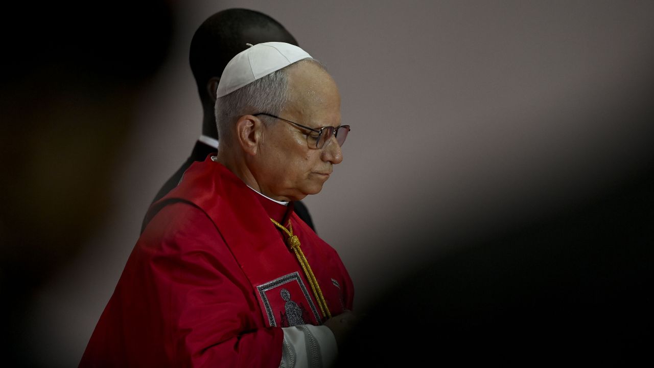Vaticano, lo scisma dei “ribelli”: i Lefebvriani sfidano Papa Leone XIV. Consacrati 4 vescovi a Econe