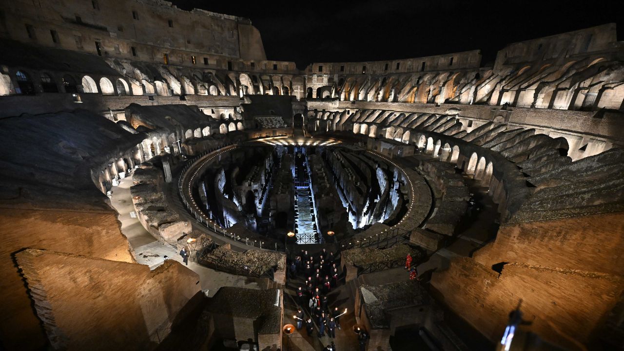 Venerdì Santo a Roma, guida al 3 aprile: la Via Crucis del Papa, dove vederla in TV e l’elenco delle strade chiuse