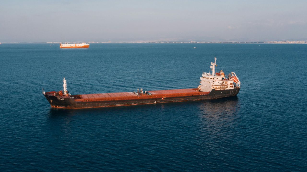 Stop al petrolio iraniano, i pasdaran minacciano di bloccare il Golfo di Aden e il Mar Rosso