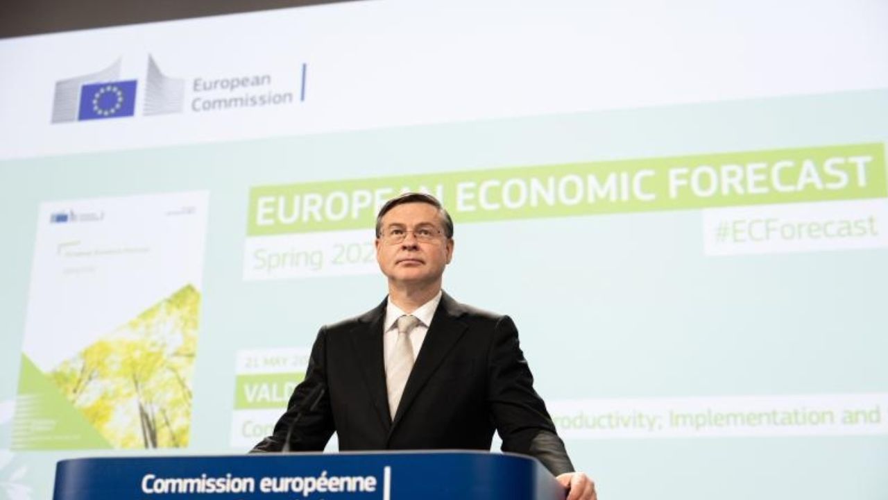 L’Ue taglia le stime sull’Italia: Pil a +0,5% nel 2026, il deficit al 2,9%