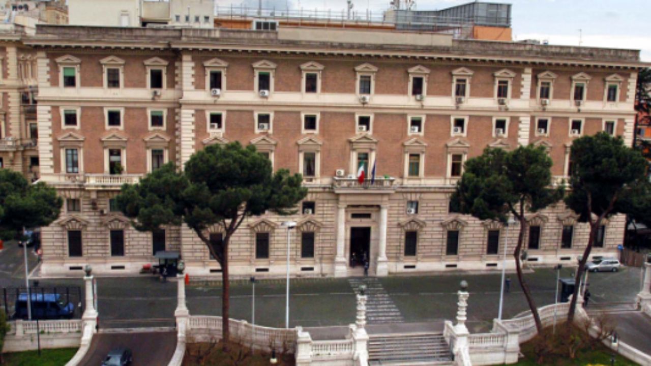 Tragedia al Viminale: si suicida un funzionario di 60 anni. In corso le indagini della Squadra Mobile