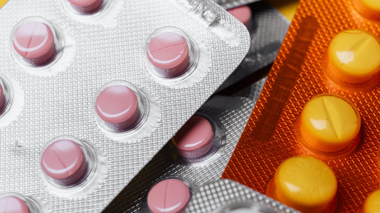 Tumore alla prostata, la svolta dell’AIFA: rimborsabile il farmaco che abbatte il rischio del 46%