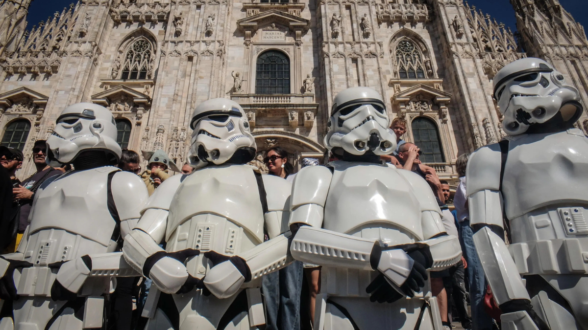 Star Wars Day, perché il 4 maggio si celebra la saga di George Lucas e quali gadget scegliere per sentirsi Jedi