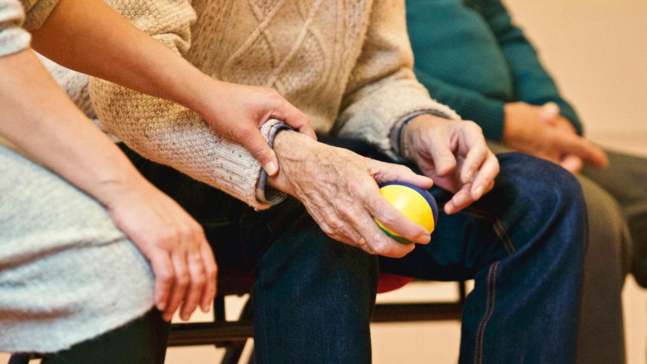 Meno colf e badanti, in 5 anni 173mila lavoratori in meno