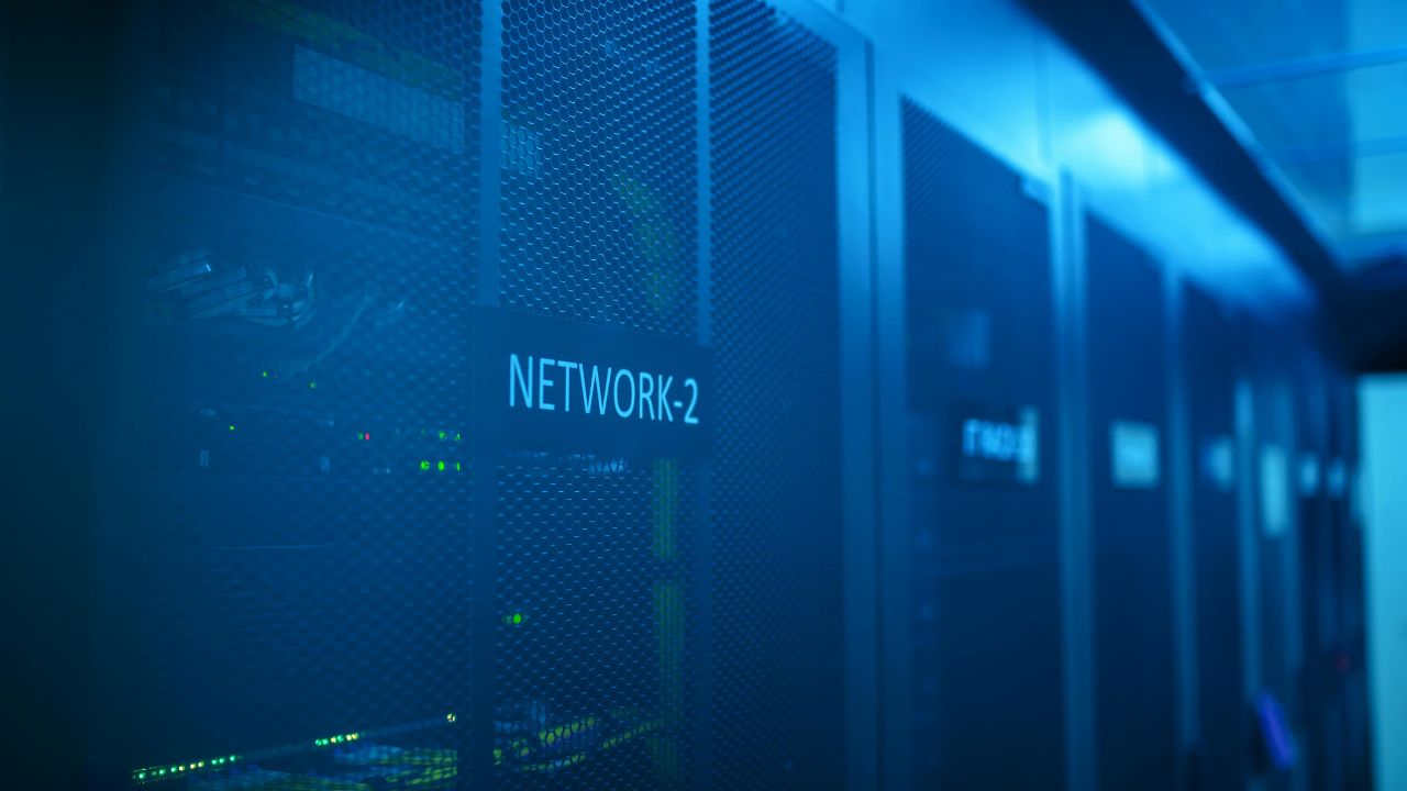 Competitività, l’Ue costretta a rincorrere Usa e Cina. E’ sfida su data center e chip